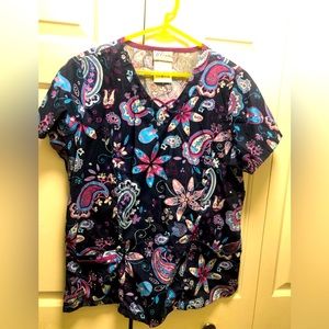 UA Scrubs Womens Floral Print Nurse Vet Grooming Uniform Scrub Top Size Large